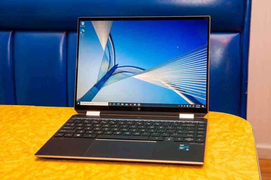 مشکل کار نکردن وب کم درHP ENVY و spectre x360